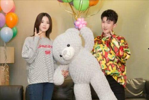 娱乐圈水太深准备吃瓜,揭秘水太深，吃瓜群众如何应对